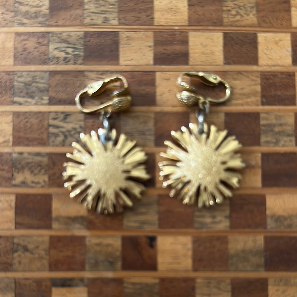 Gold Sunburst Clip-On Earrings​